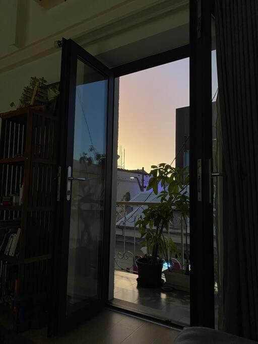 Pepite Au Centre Ville Avec Vue Sur La Cathedrale 생드니 외부 사진